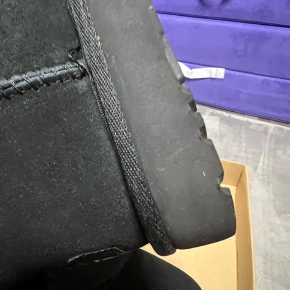 UGG Naveah Classic Bailey Boots Black Size 7 - Picture 13 of 14